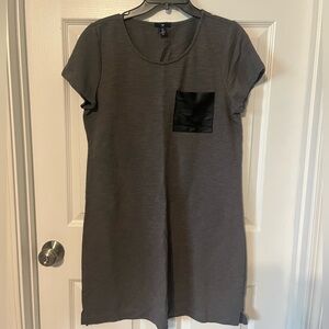 Gray Short Sleeve Top with Black Pocket